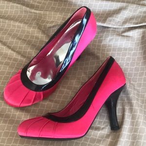 Deb hot pink heels